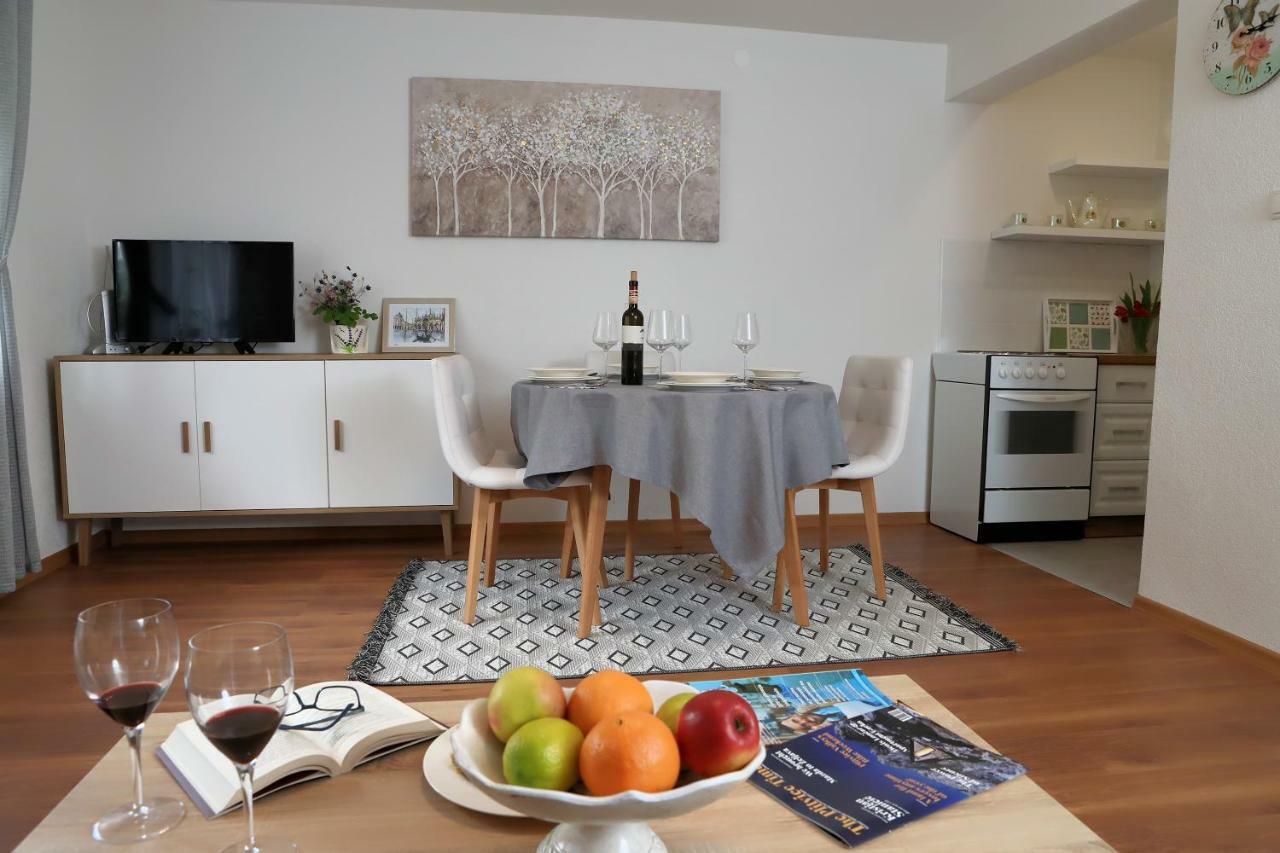 Apartman Sofia Otočac Exterior foto