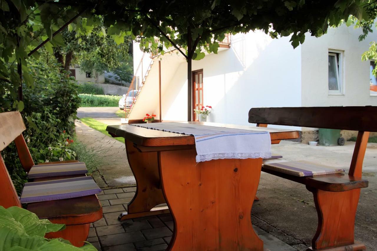 Apartman Sofia Otočac Exterior foto